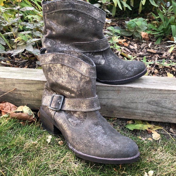 Naughty Monkey Leather Metallic Gray Booties - Picture 1 of 8